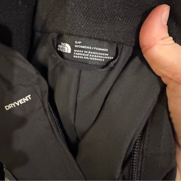 The North Face Freedom Insulated Ski Snow Bibs in TNF Black - Picture 7 of 12